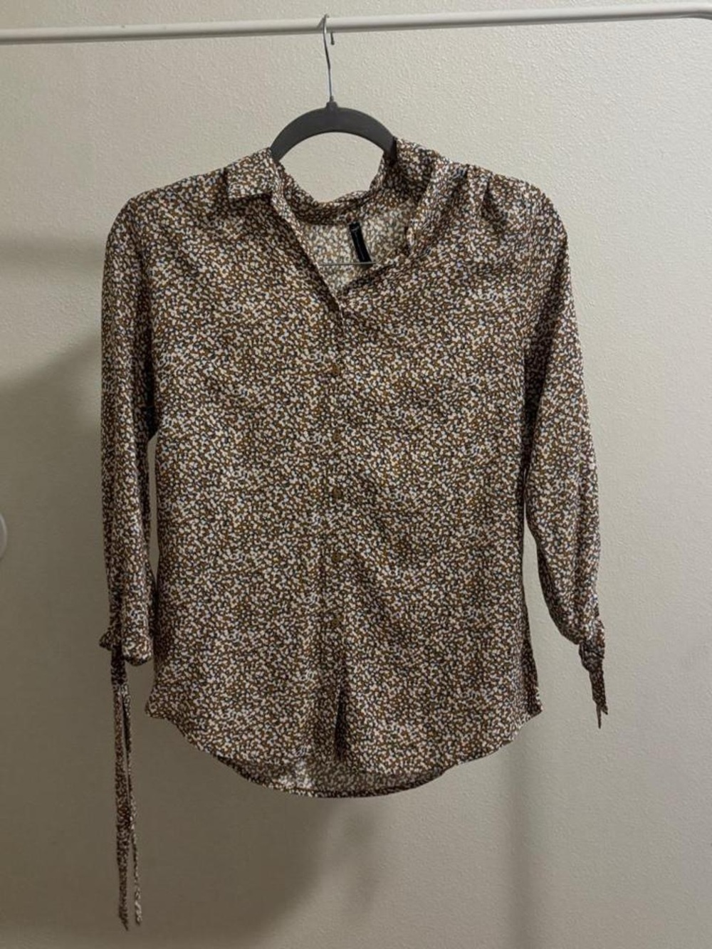 Printed Tie-Sleeve Button-Down Shirt in Brown